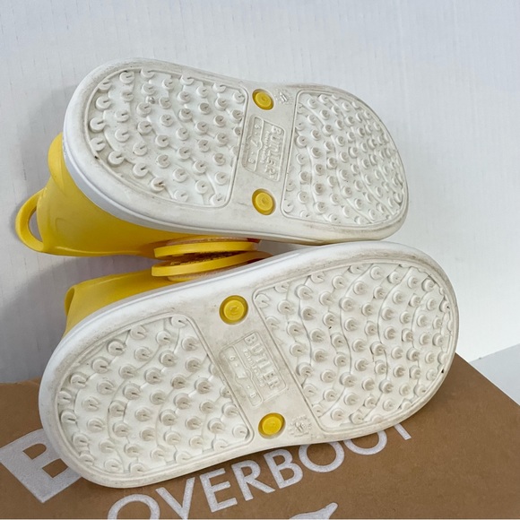 Butler Yellow Rubber Overboots for Rainy Weather - Picture 5 of 7